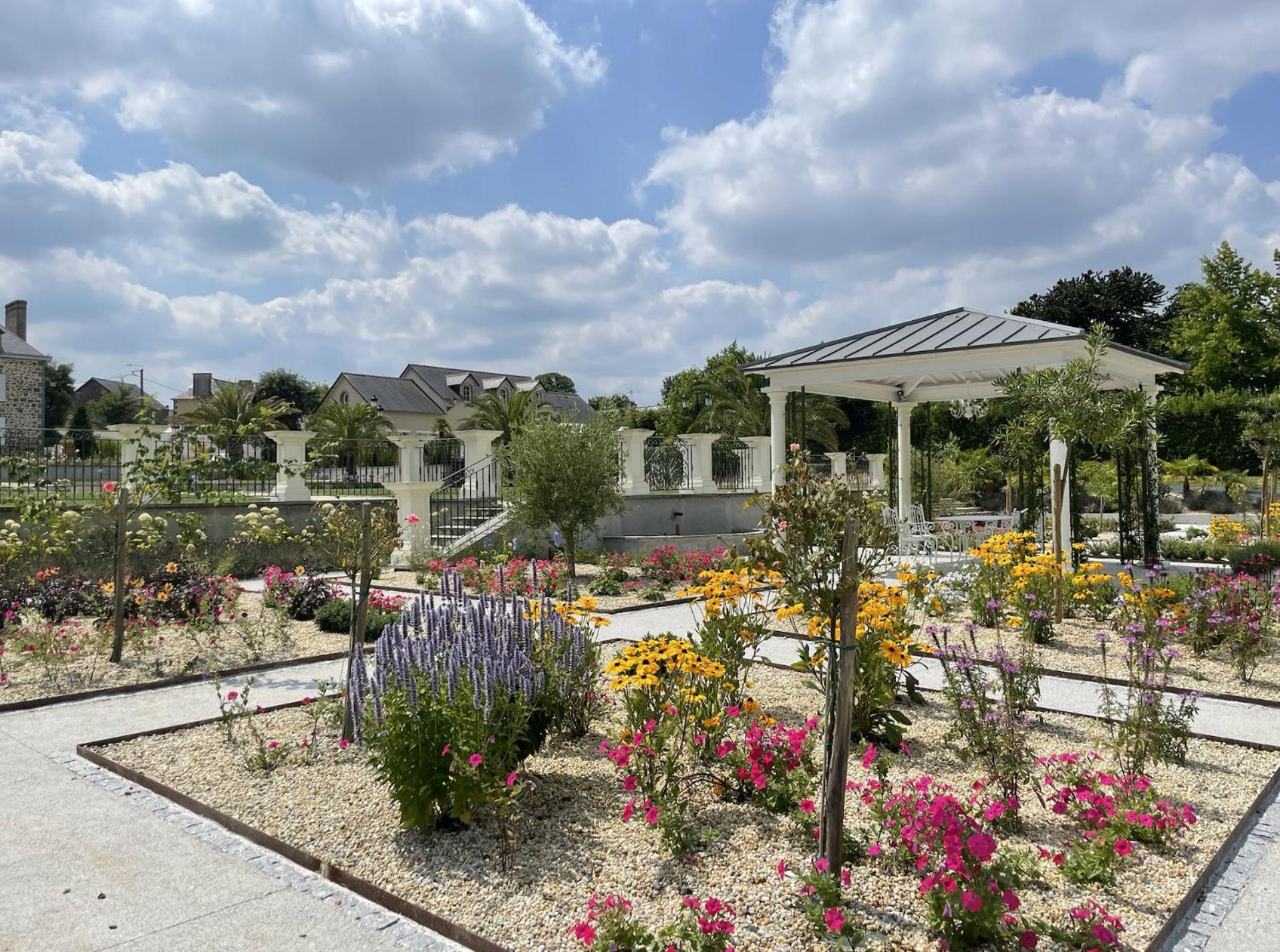 Domaine Les Jardins Darsene Bed & Breakfast Tinténiac Dış mekan fotoğraf